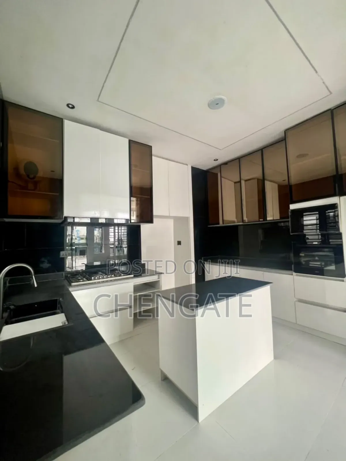 4bdrm Duplex in Ikota for sale