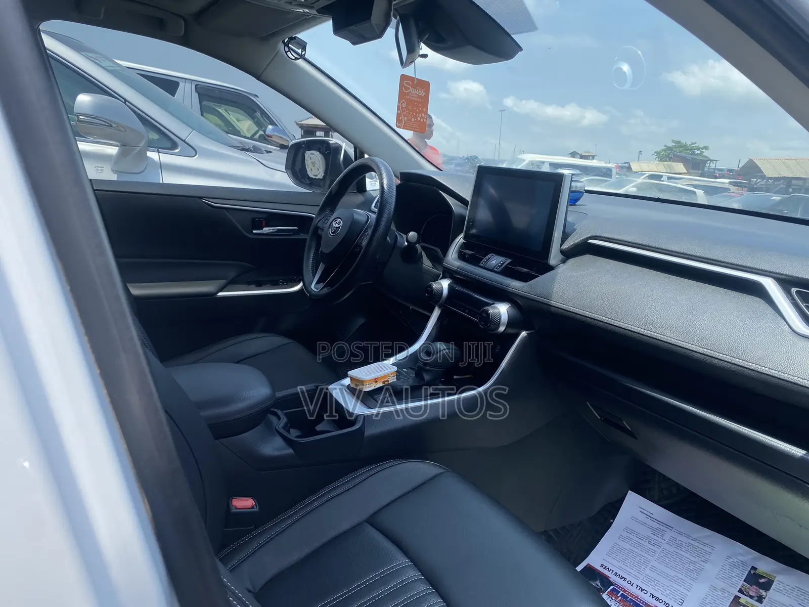 Toyota RAV4 Limited 2021 White
