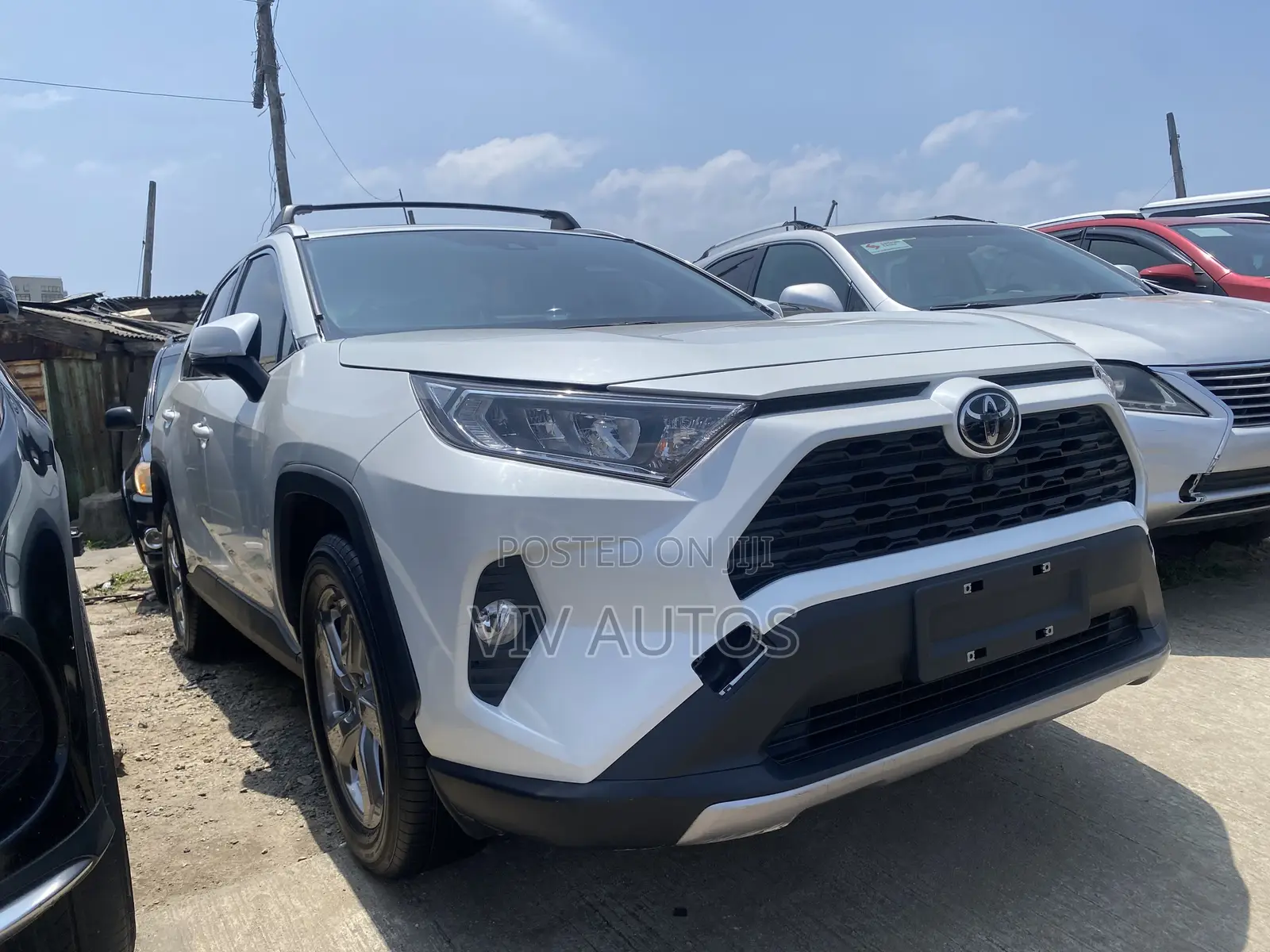 Toyota RAV4 Limited 2021 White