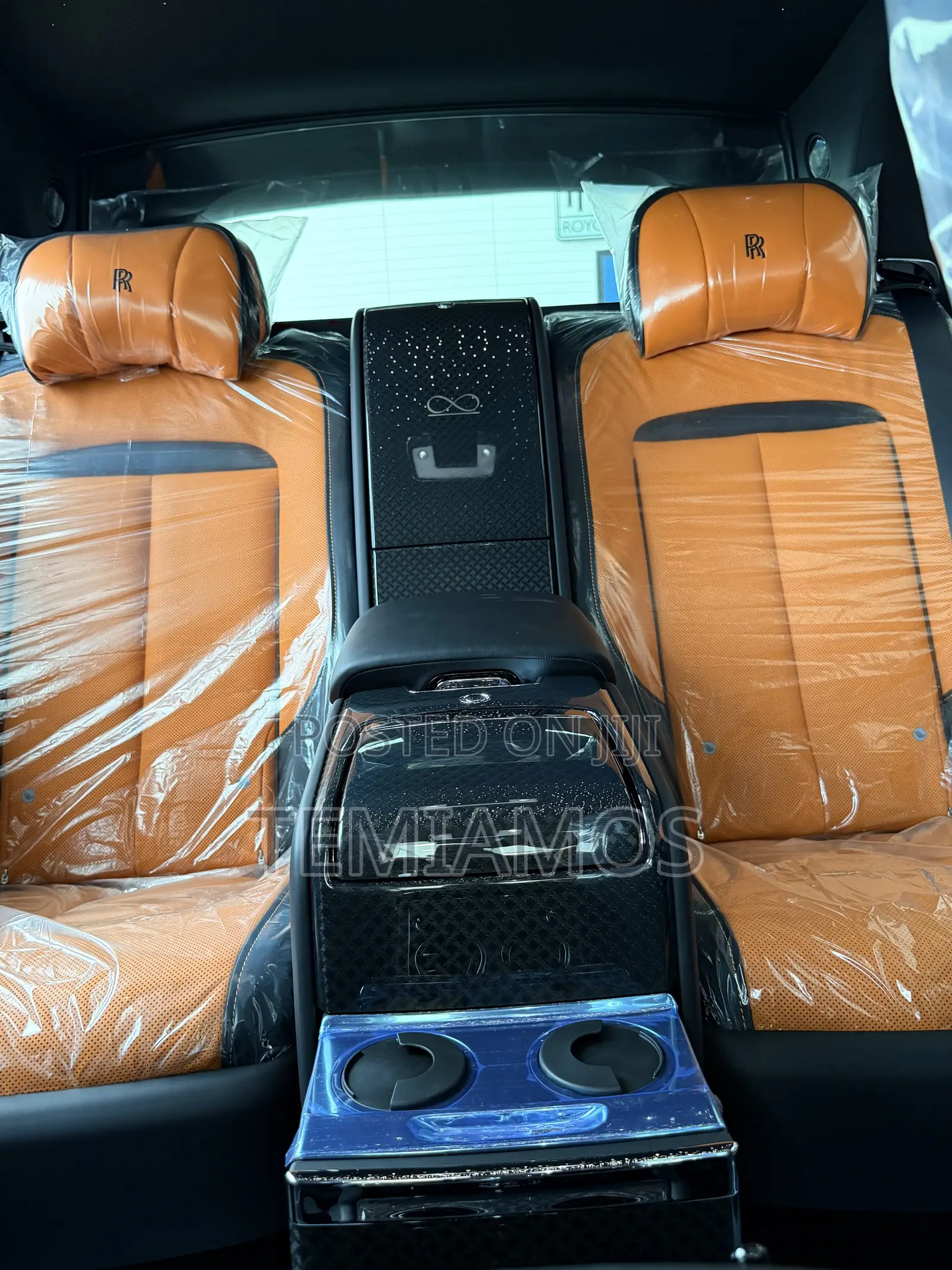 New Rolls-Royce Cullinan Black Badge 2026 Black