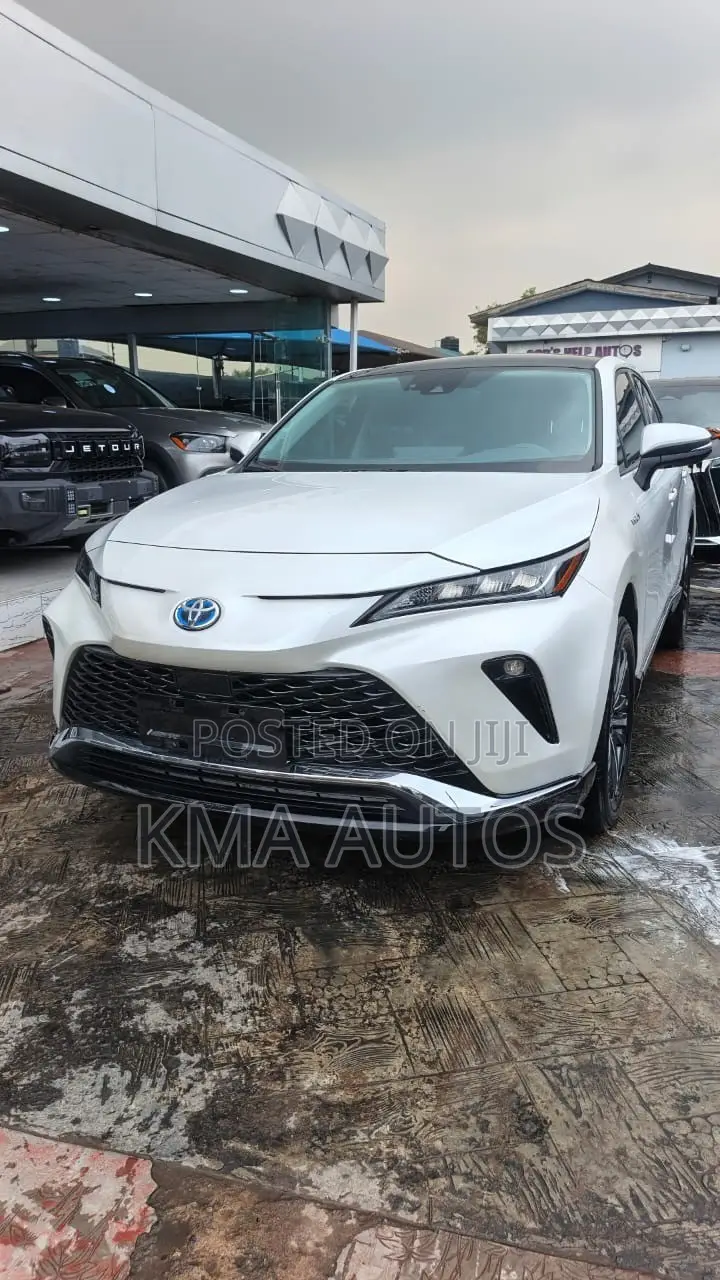 Toyota Venza 2023 White
