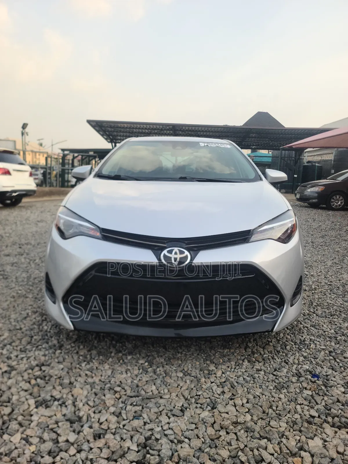 Toyota Corolla LE (1.8L 4cyl 2A) 2019 Silver