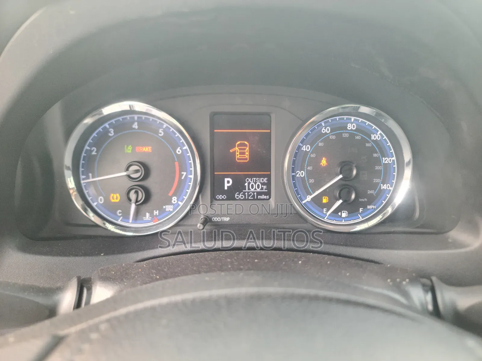 Toyota Corolla LE (1.8L 4cyl 2A) 2019 Silver
