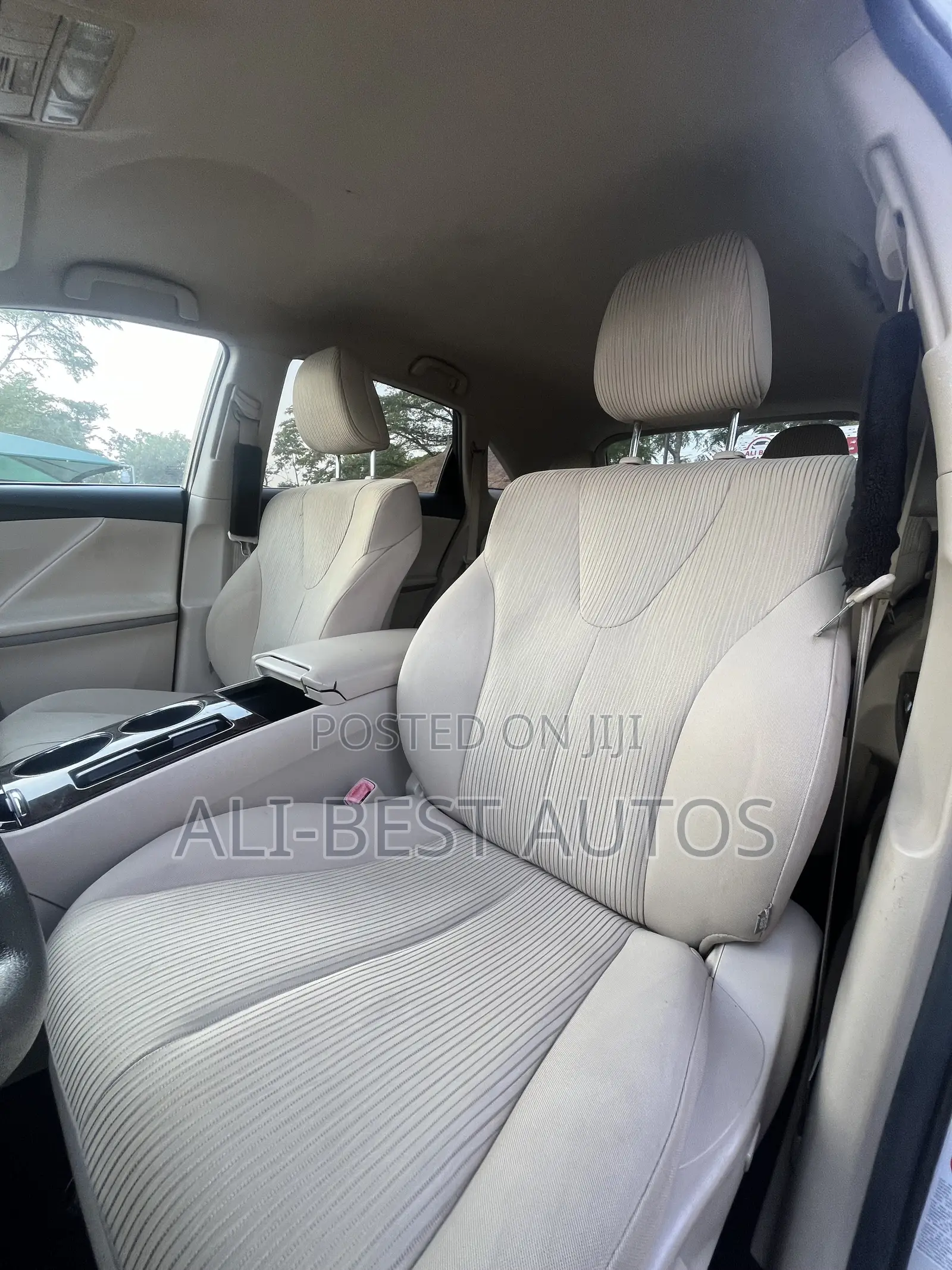 Toyota Venza LE 2012 White