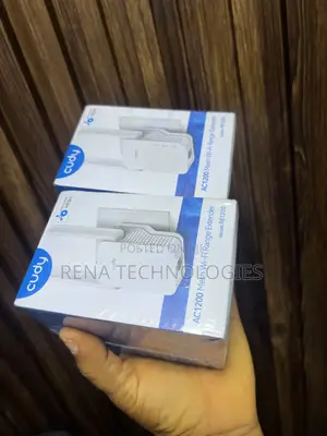 Cudy AC1200 Mesh Wi-Fi Range Extender