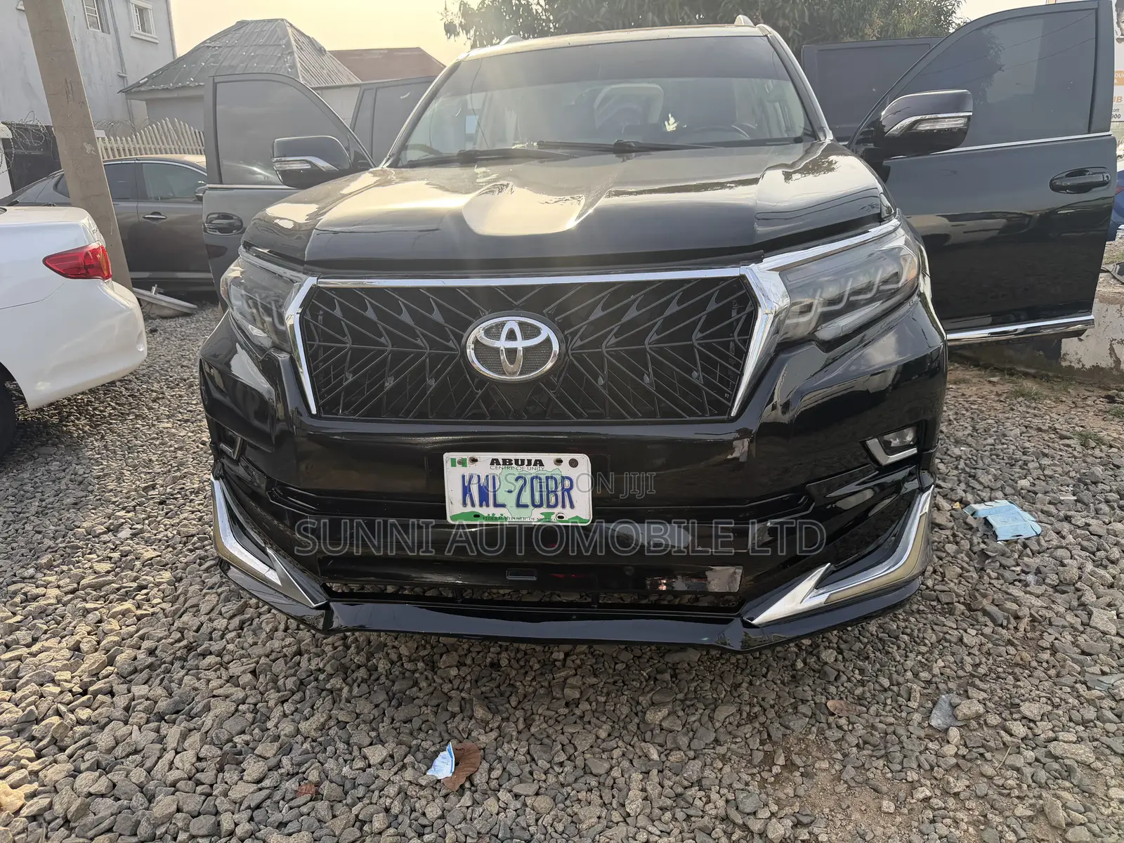 Toyota Land Cruiser Prado 2017 Black