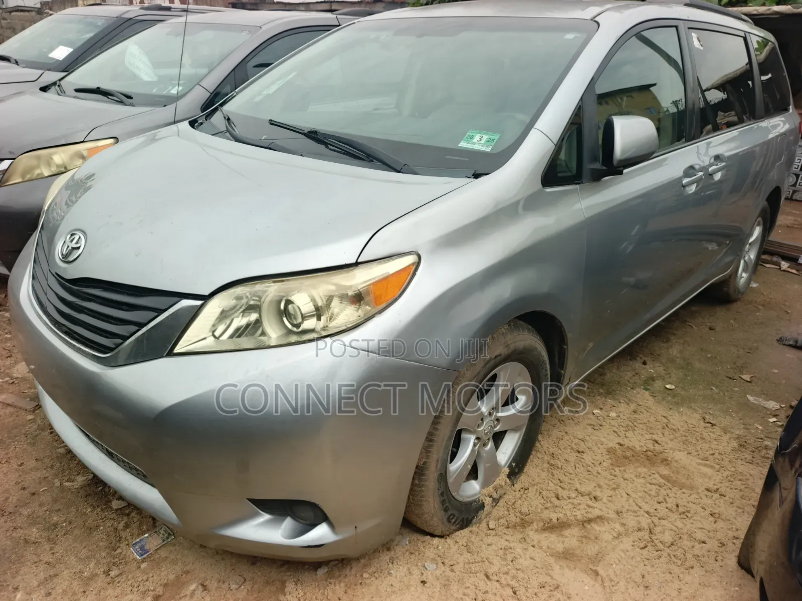 Toyota Sienna LE 8 Passenger 2012 Silver