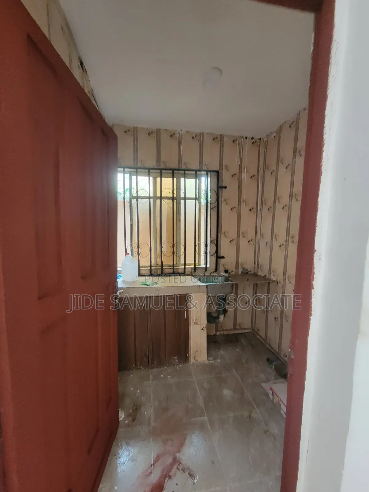 Furnished Mini Flat in Ayobo for rent
