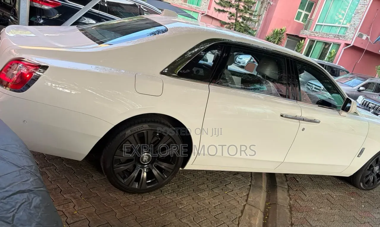 Rolls-Royce Ghost 2023 White