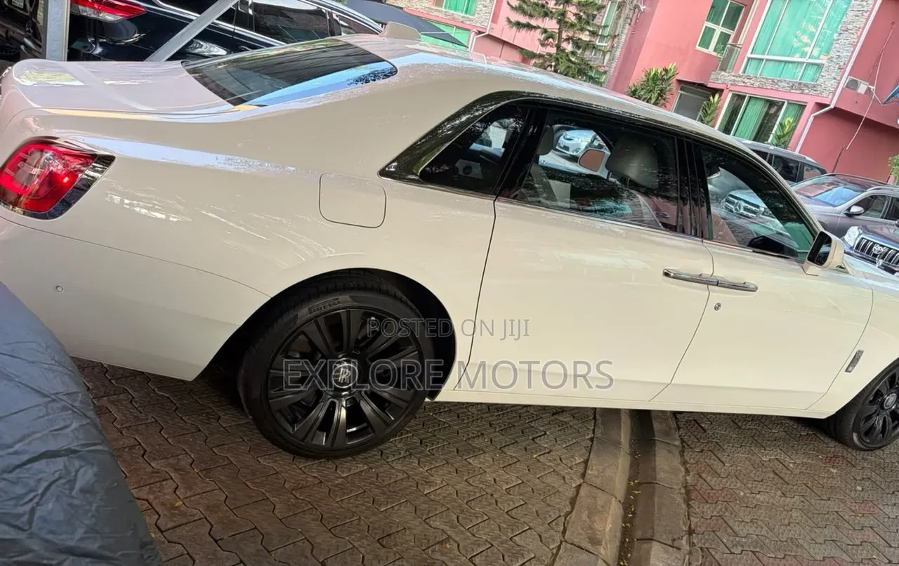 Rolls-Royce Ghost 2023 White