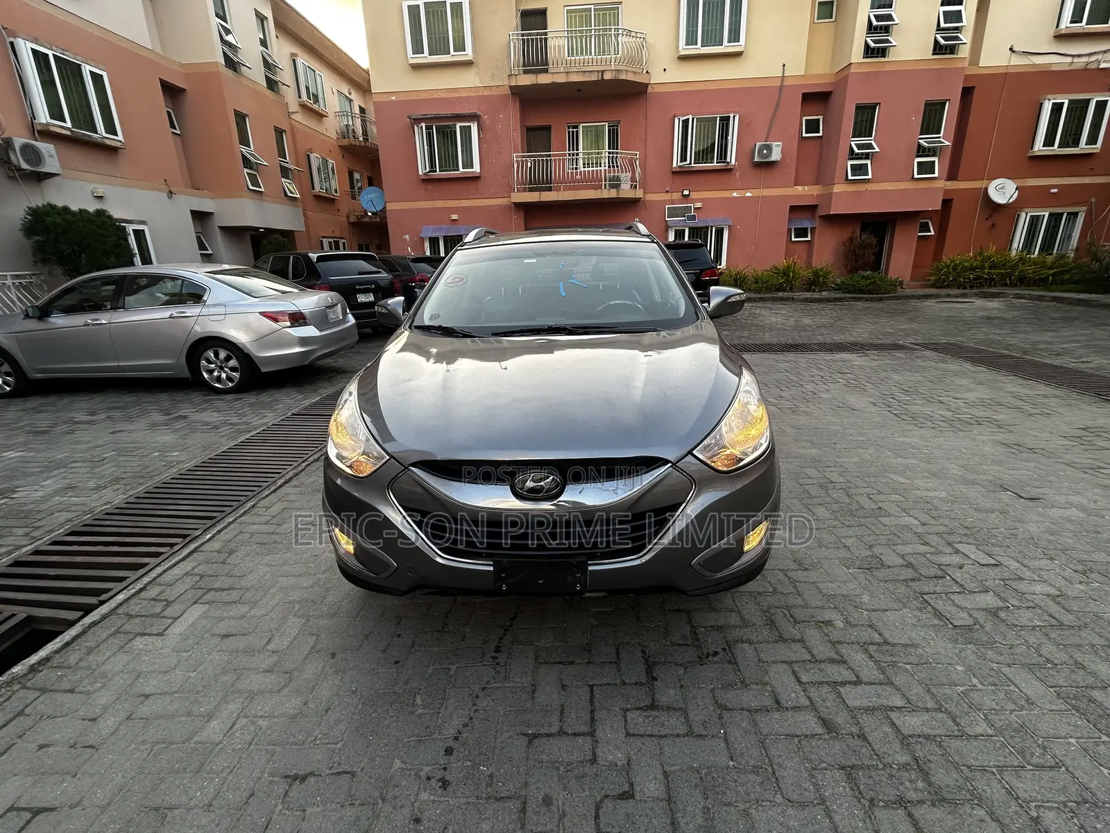 Hyundai Tucson GLS FWD 2012 Gray