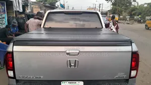 Hard Fibre Folding for Honda Ridgeline 2020