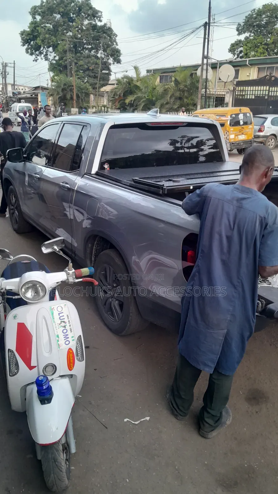 Hard Fibre Folding for Honda Ridgeline 2020