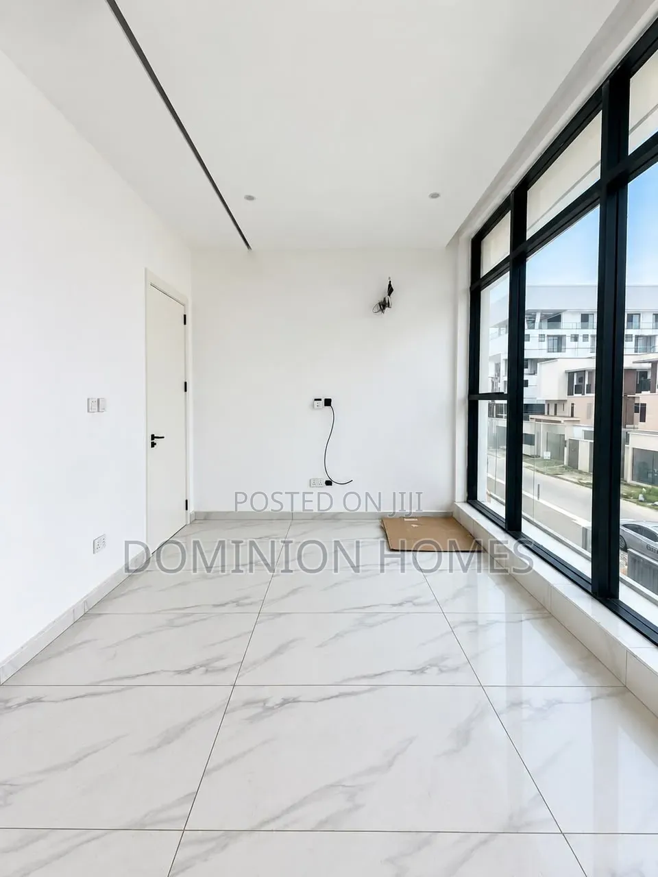 2bdrm Block of Flats in Lekki Phase 1 for sale