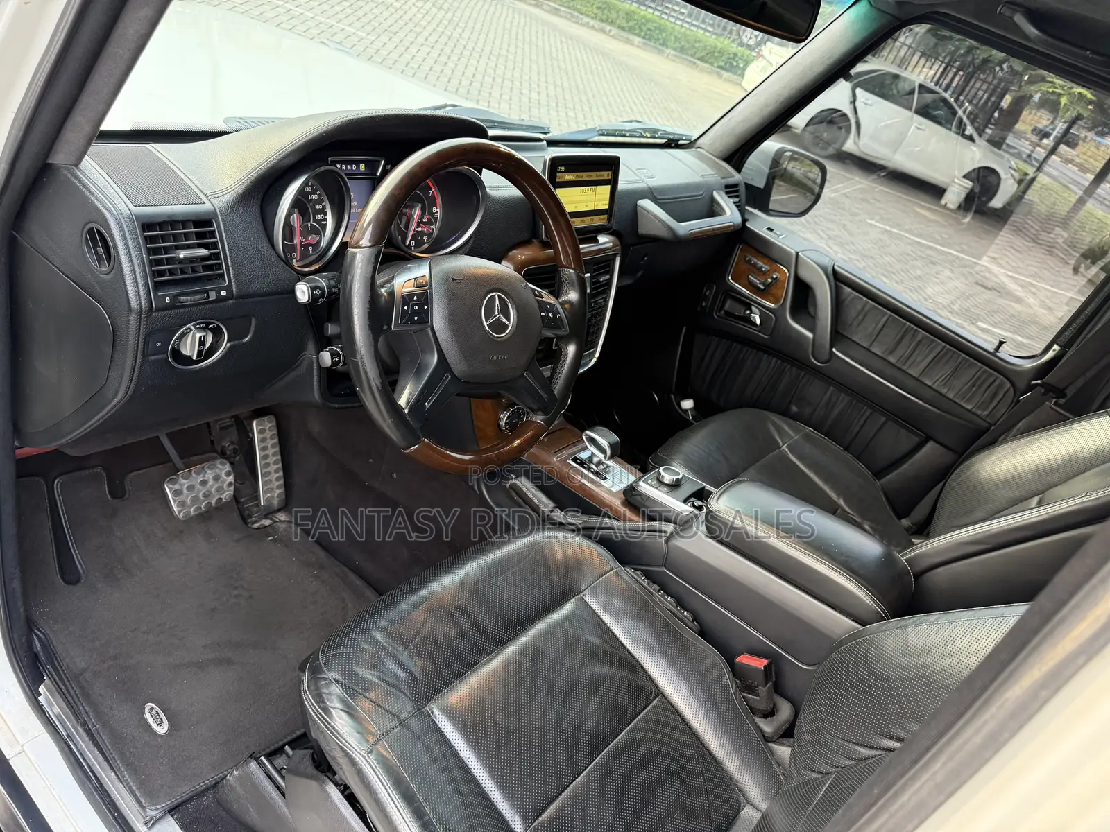 Mercedes-Benz G-Class G63 AMG 4dr SUV 4WD (5.5L 8cyl Turbo 7A) 2014