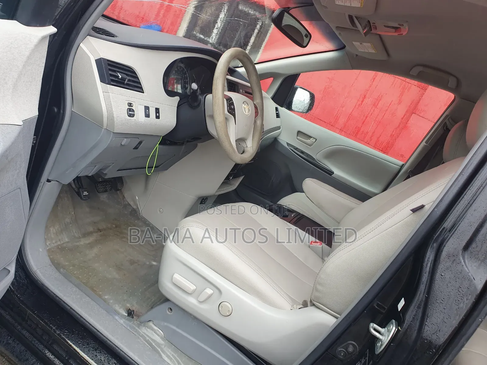 Toyota Sienna LE 7 Passenger 2012 Black