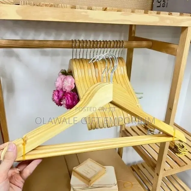 Quality Wooden Cloth Hanger