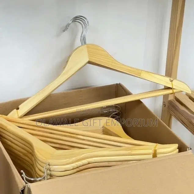 Quality Wooden Cloth Hanger