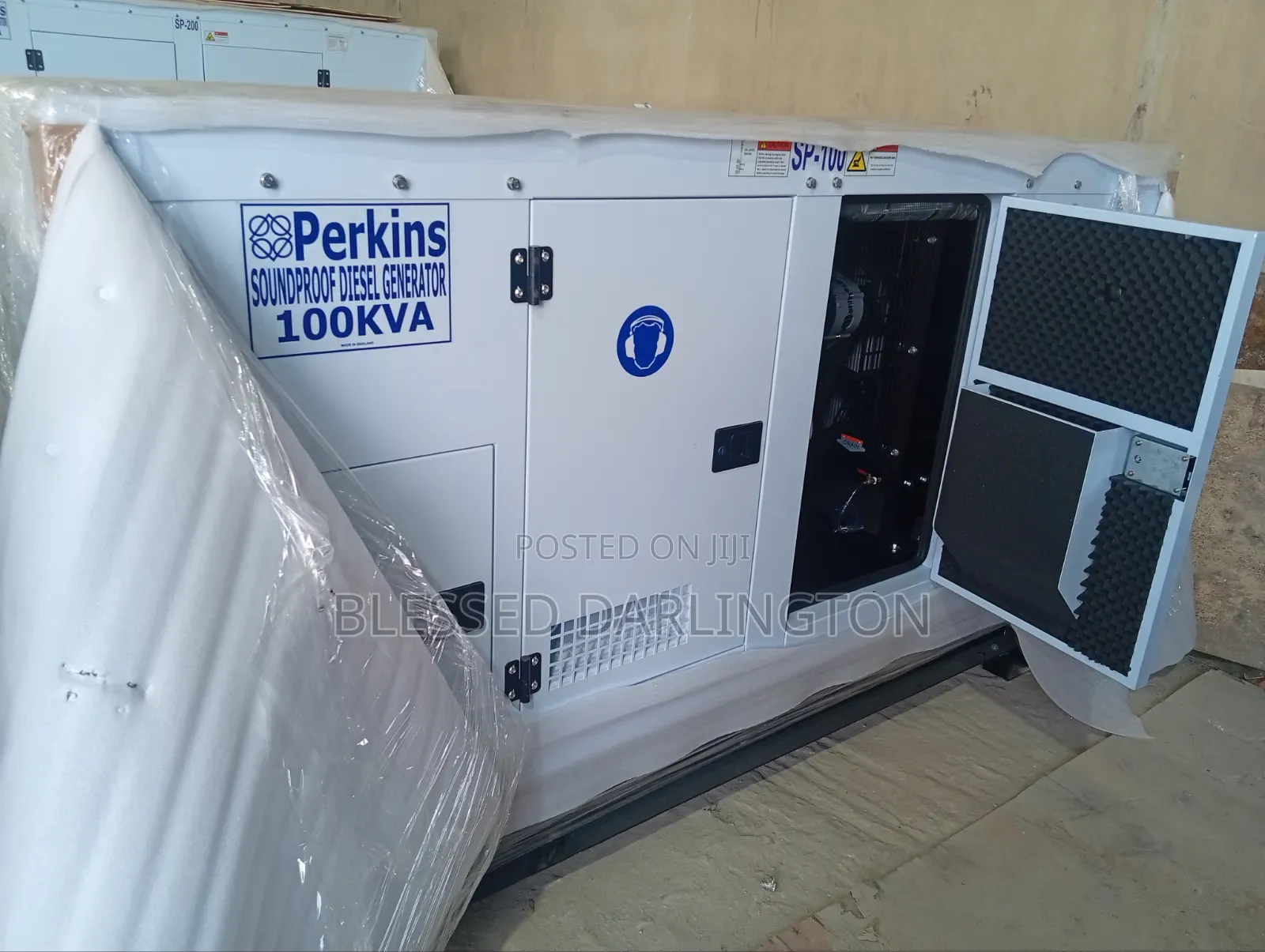 100KVA Perkins Soundproof Diesel Generator Engine