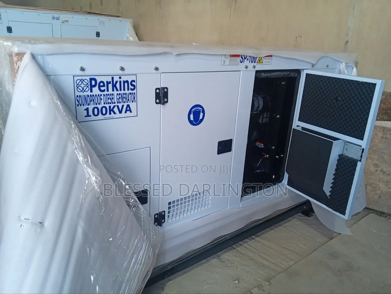 100KVA Perkins Soundproof Diesel Generator Engine