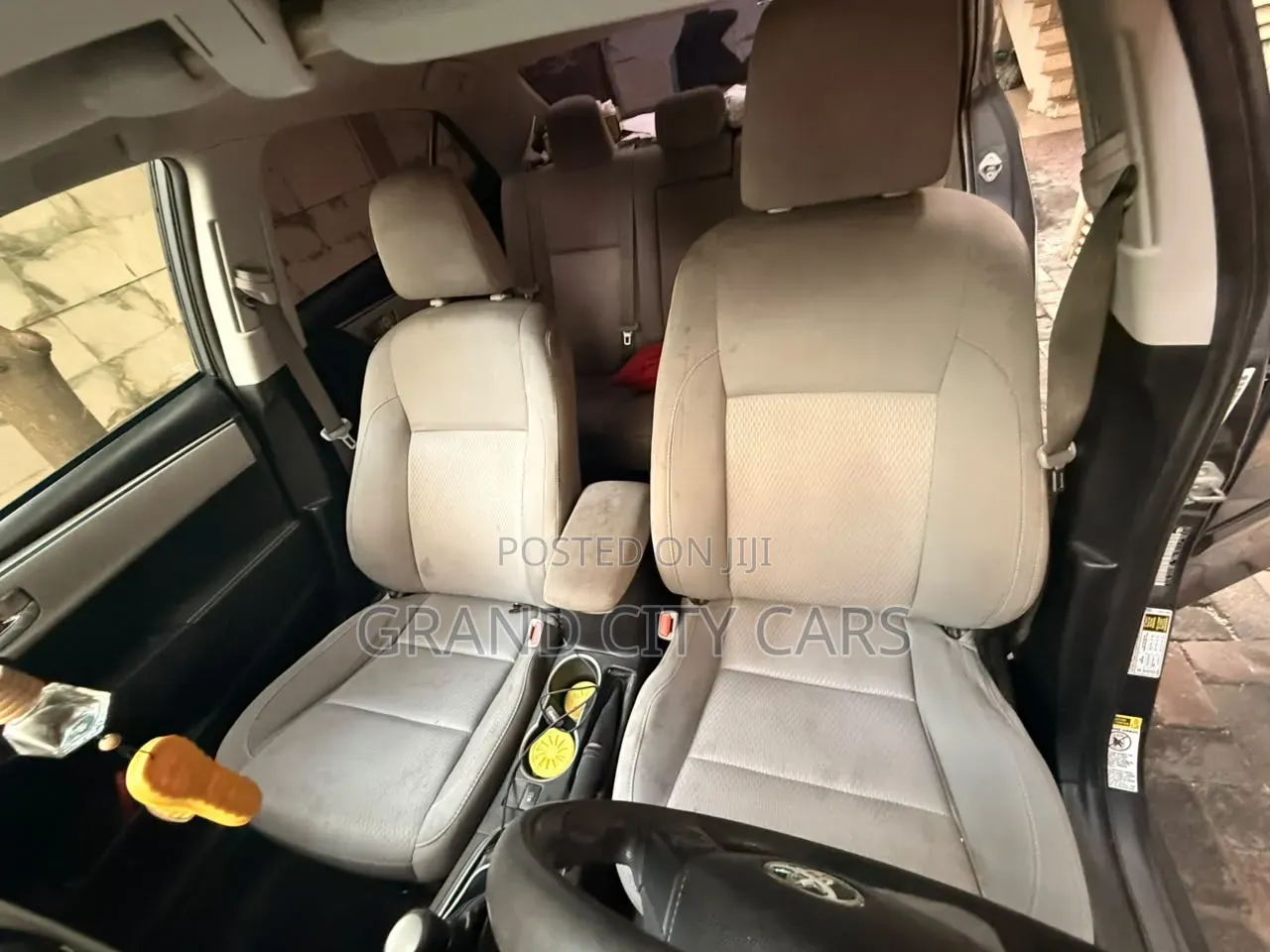 Toyota Corolla LE 4dr Sedan (1.8L 4cyl CVT) 2014 Gray