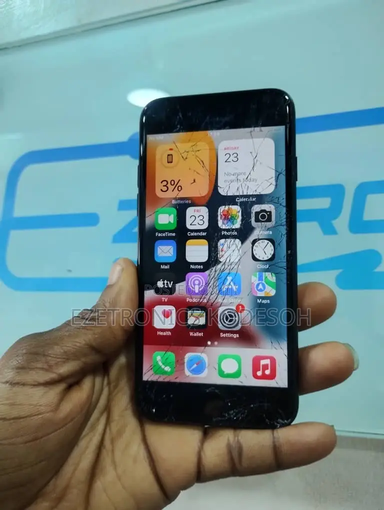 Apple iPhone 7 32 GB Black