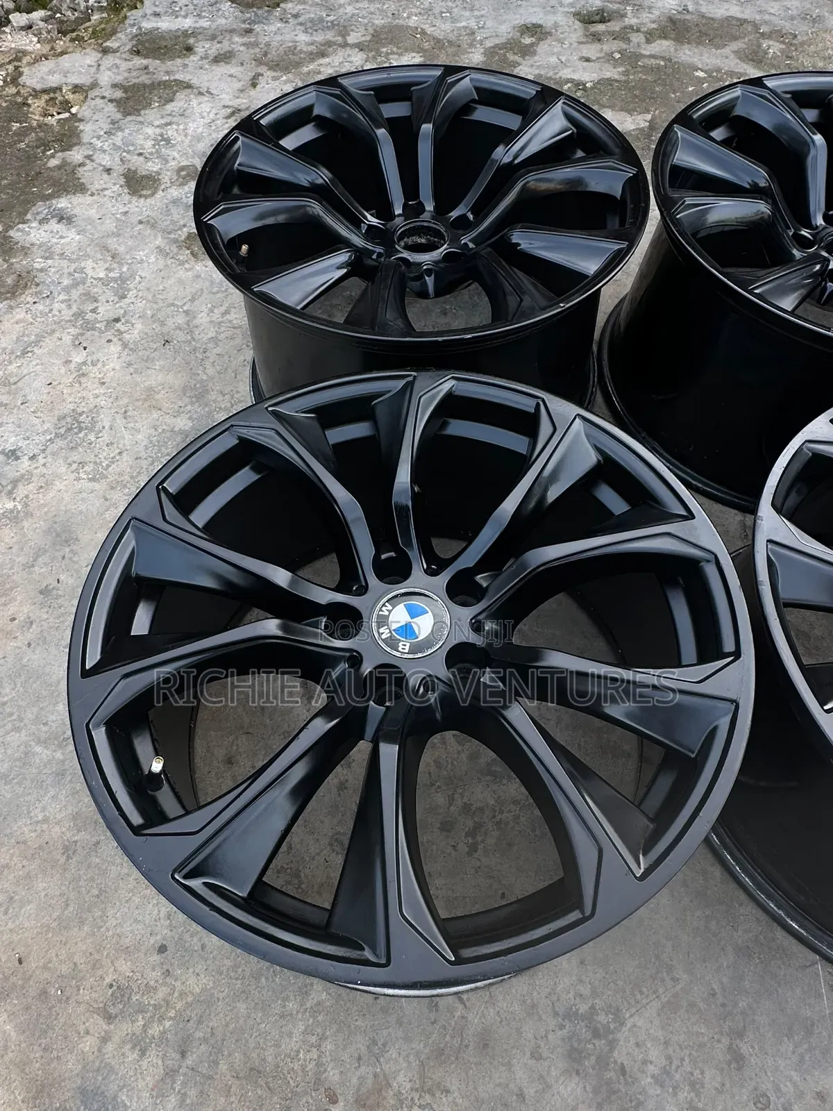 Original Mattblack 20-Inch BMW X5,X6 Rim Staggered.