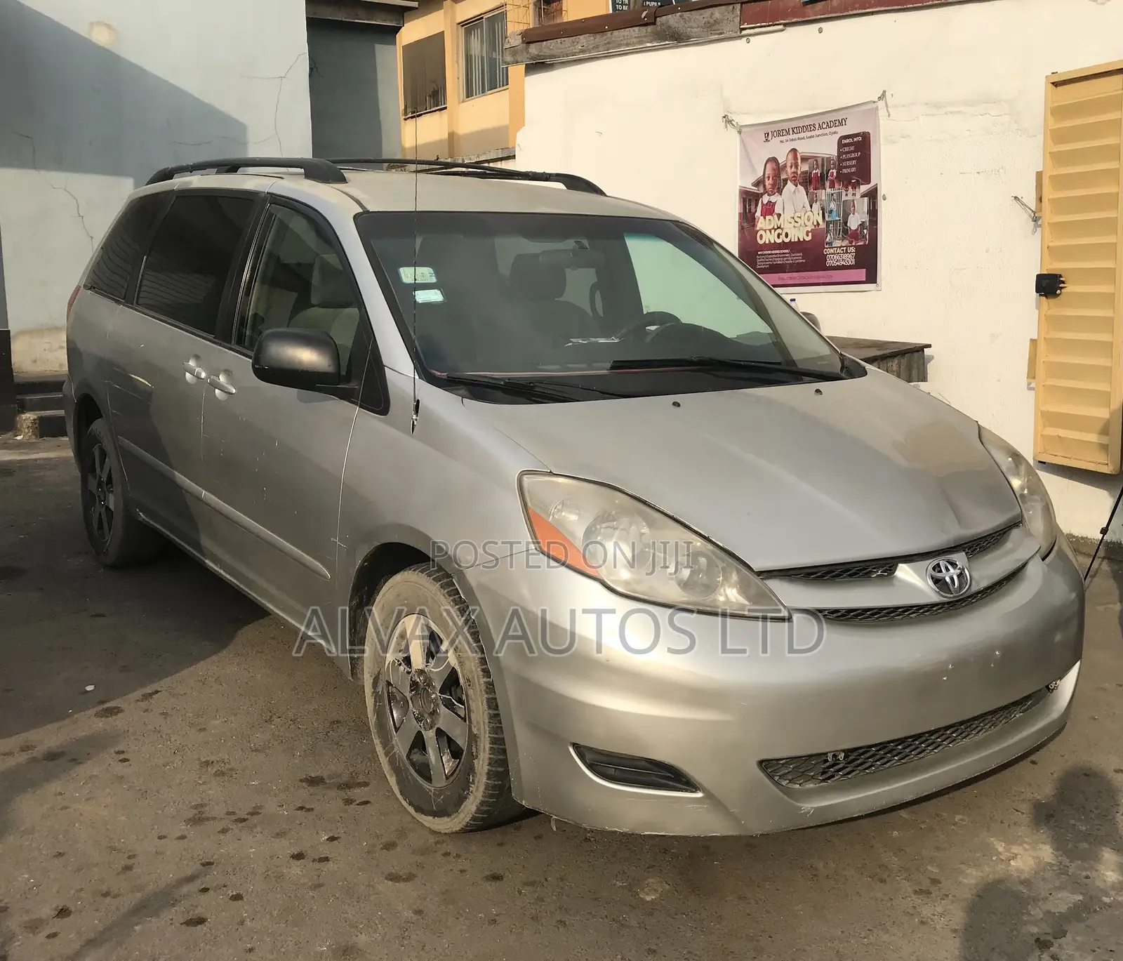 Toyota Sienna 2008 Gold