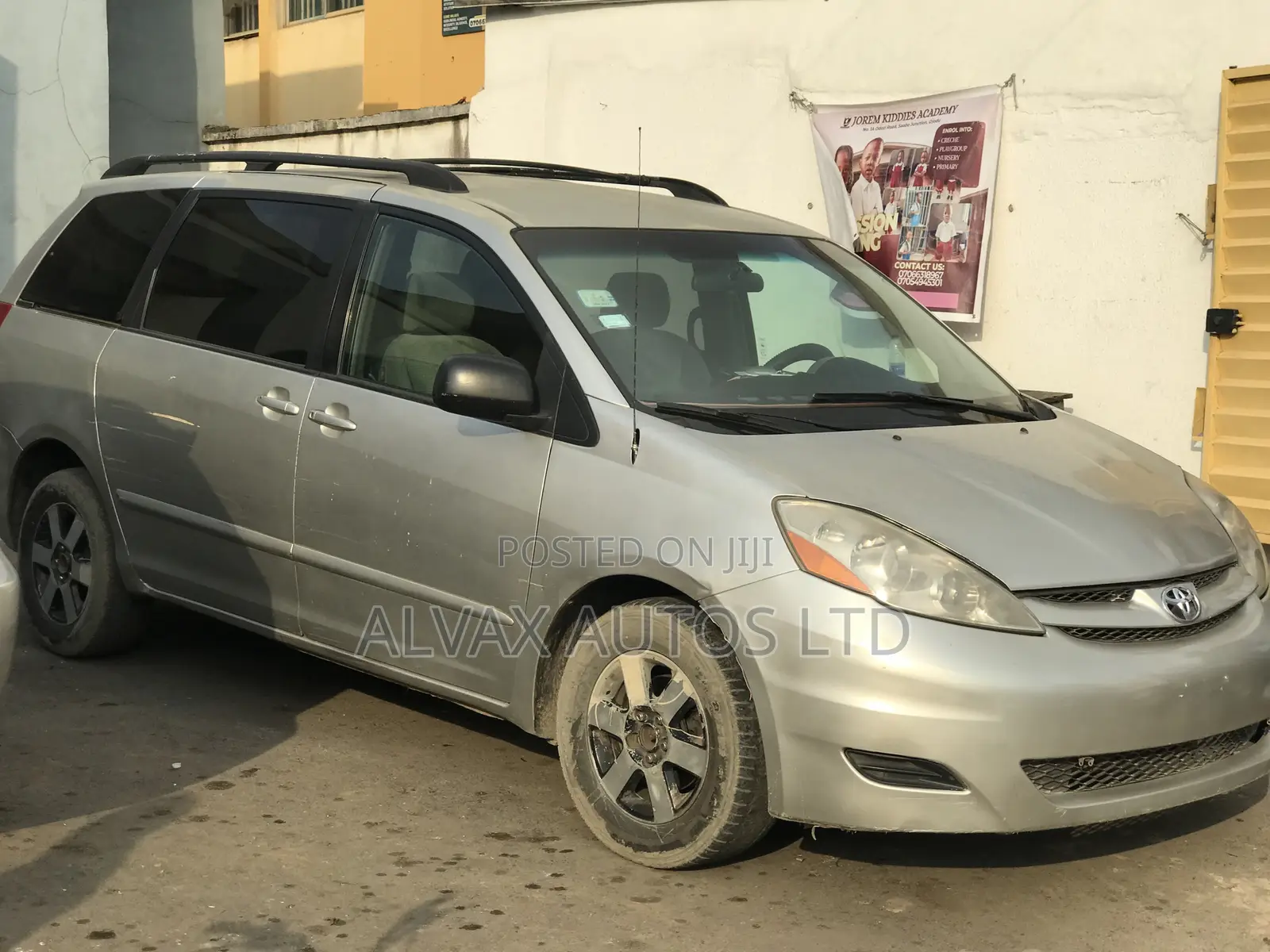 Toyota Sienna 2008 Gold