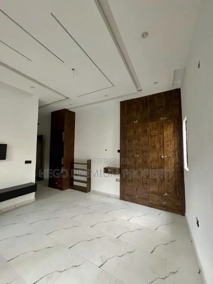 3bdrm Bungalow in Omaro Estate, Obio-Akpor for sale