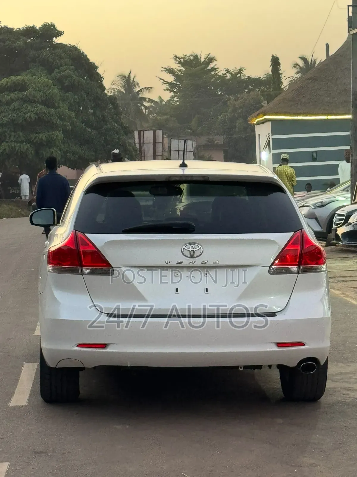 Toyota Venza 2011 White