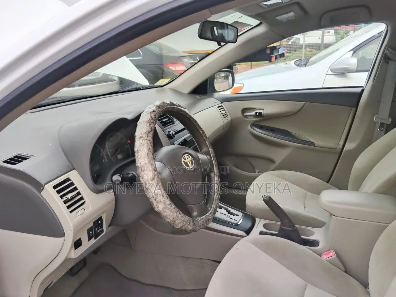 Toyota Corolla LE 4dr Sedan (1.8L 4cyl 4A) 2010 White