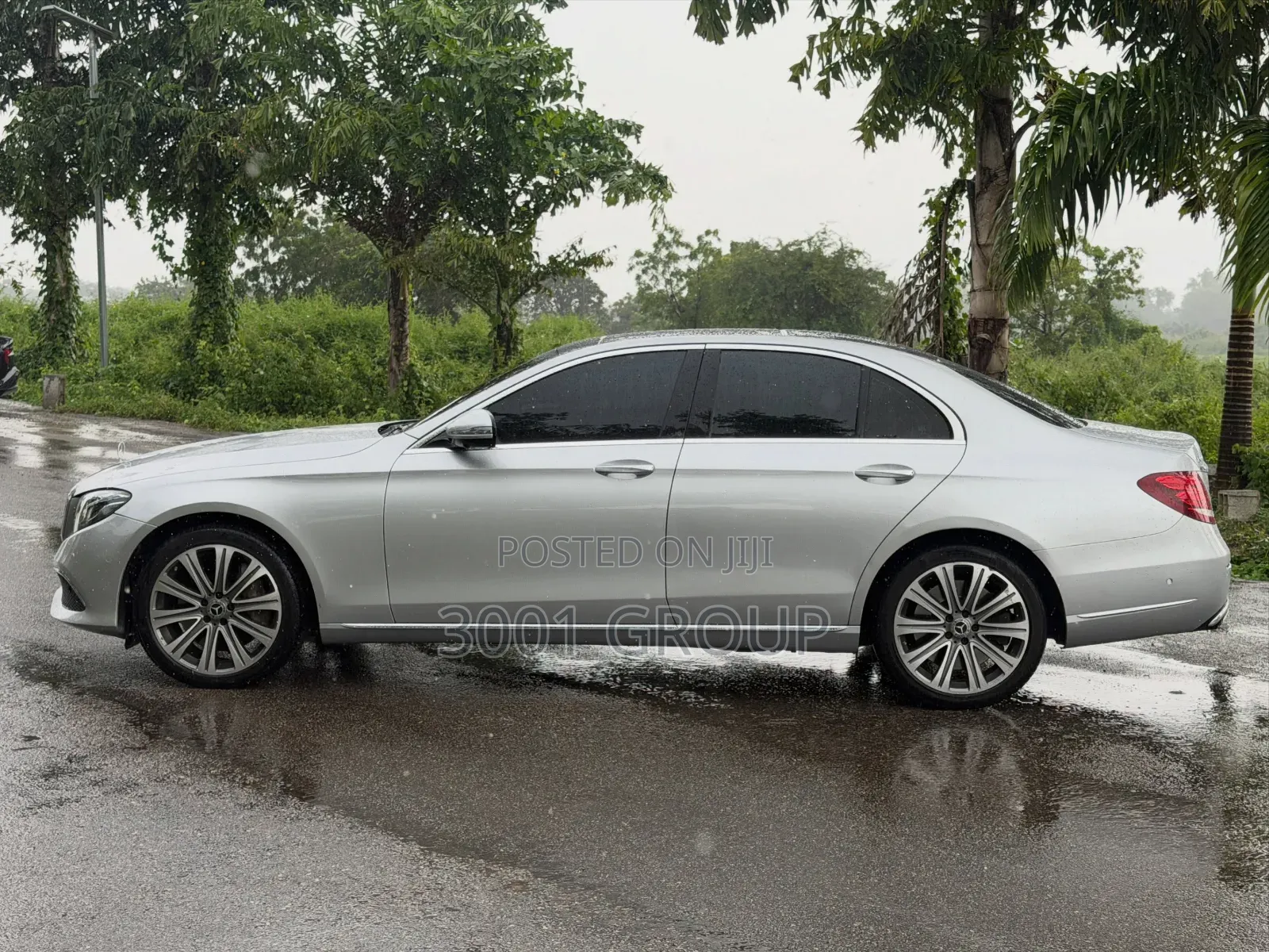 Mercedes-Benz E400 2017 Silver
