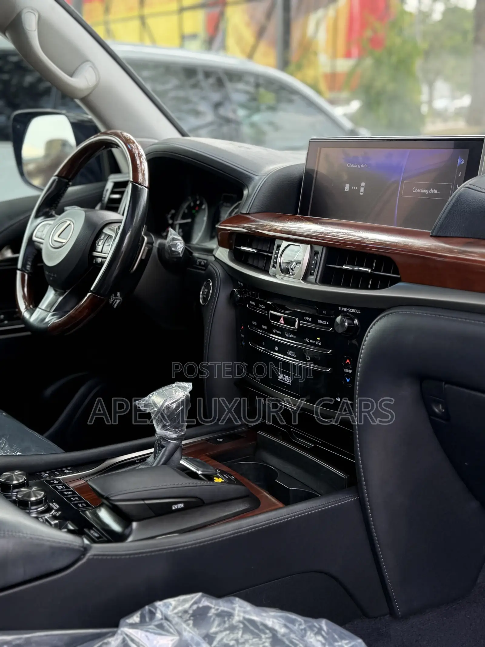 Lexus LX 2019 Black