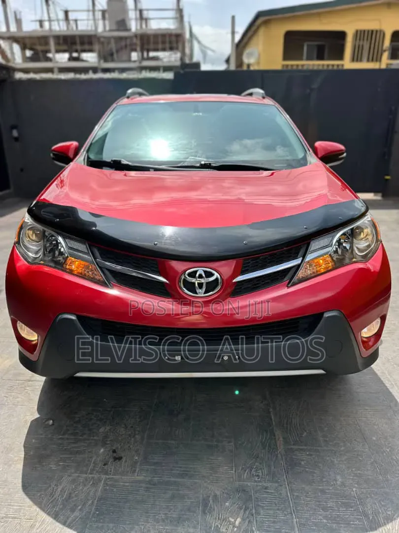 Toyota RAV4 XLE 4dr SUV (2.5L 4cyl 6A) 2014 Red