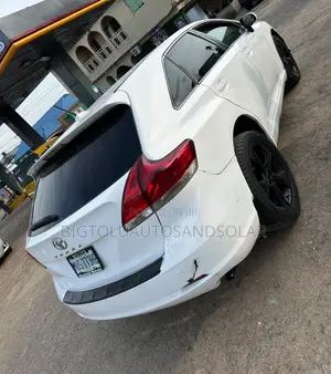 Toyota Venza 2010 Silver