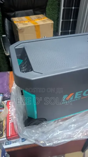 MECO 3000watts Solar Generator