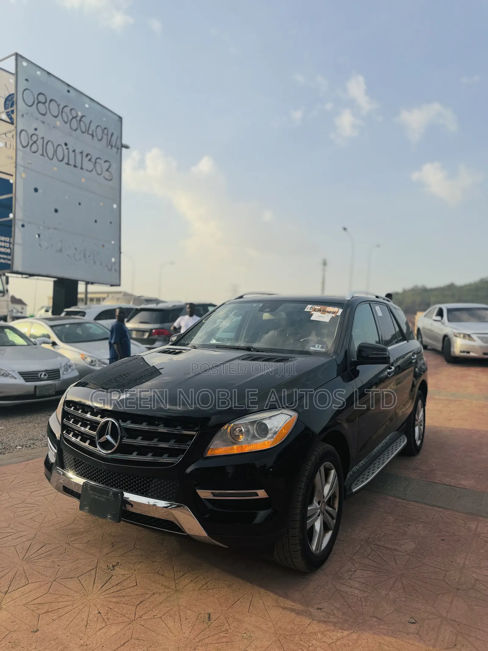 Mercedes-Benz M Class ML350 4MATIC 4dr SUV AWD (3.5L 6cyl 7A) 2014