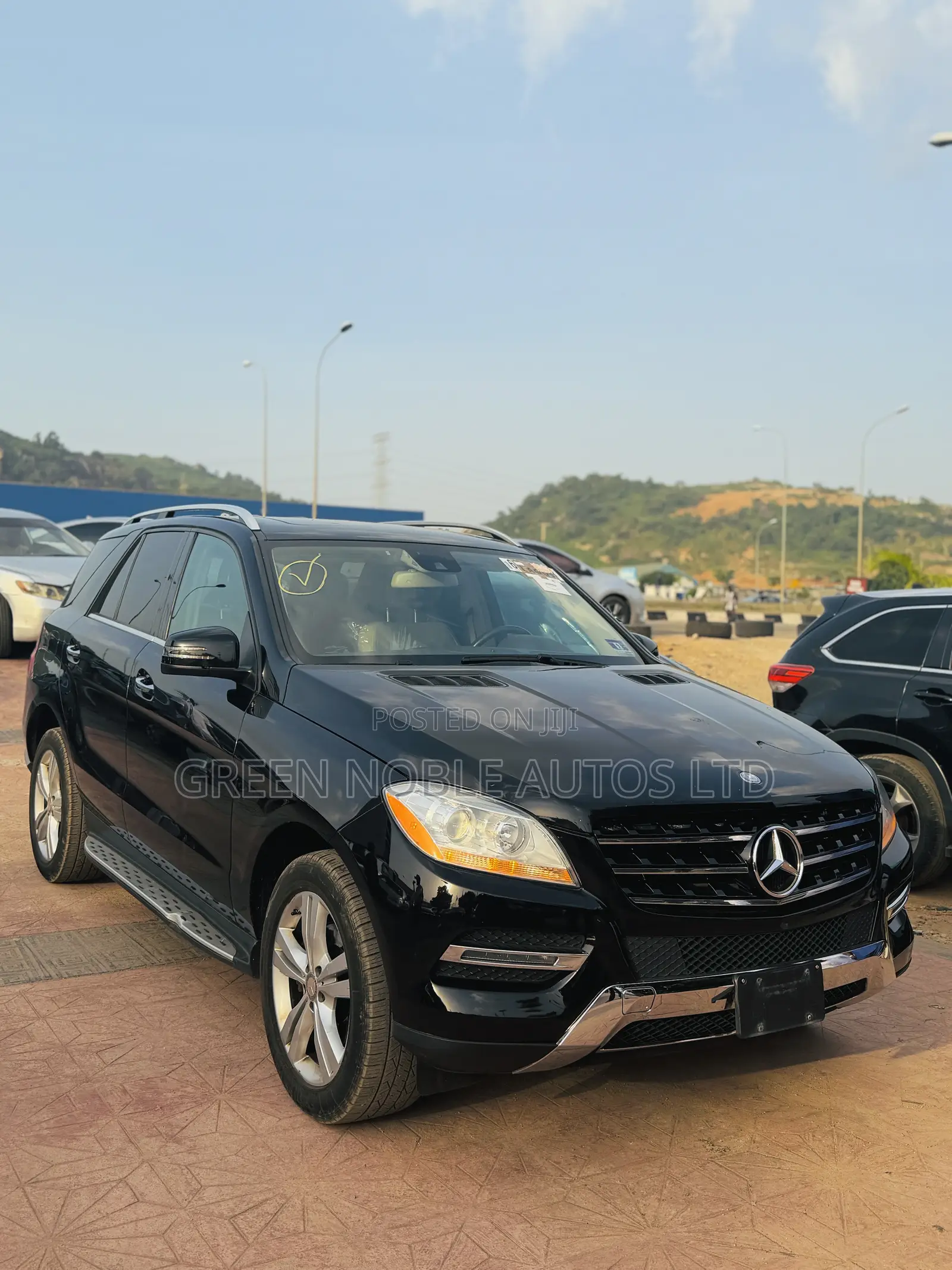 Mercedes-Benz M Class ML350 4MATIC 4dr SUV AWD (3.5L 6cyl 7A) 2014