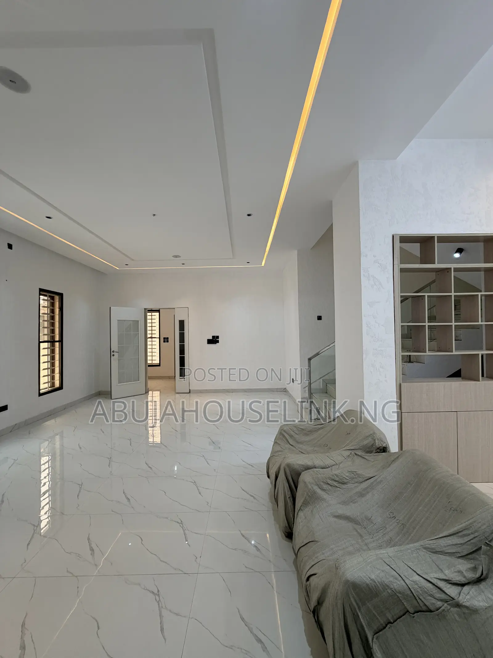 5bdrm Duplex in Apo Resettlement for sale