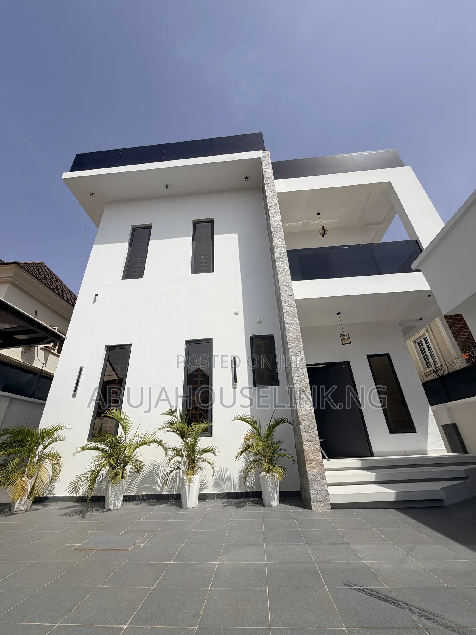 5bdrm Duplex in Apo Resettlement for sale