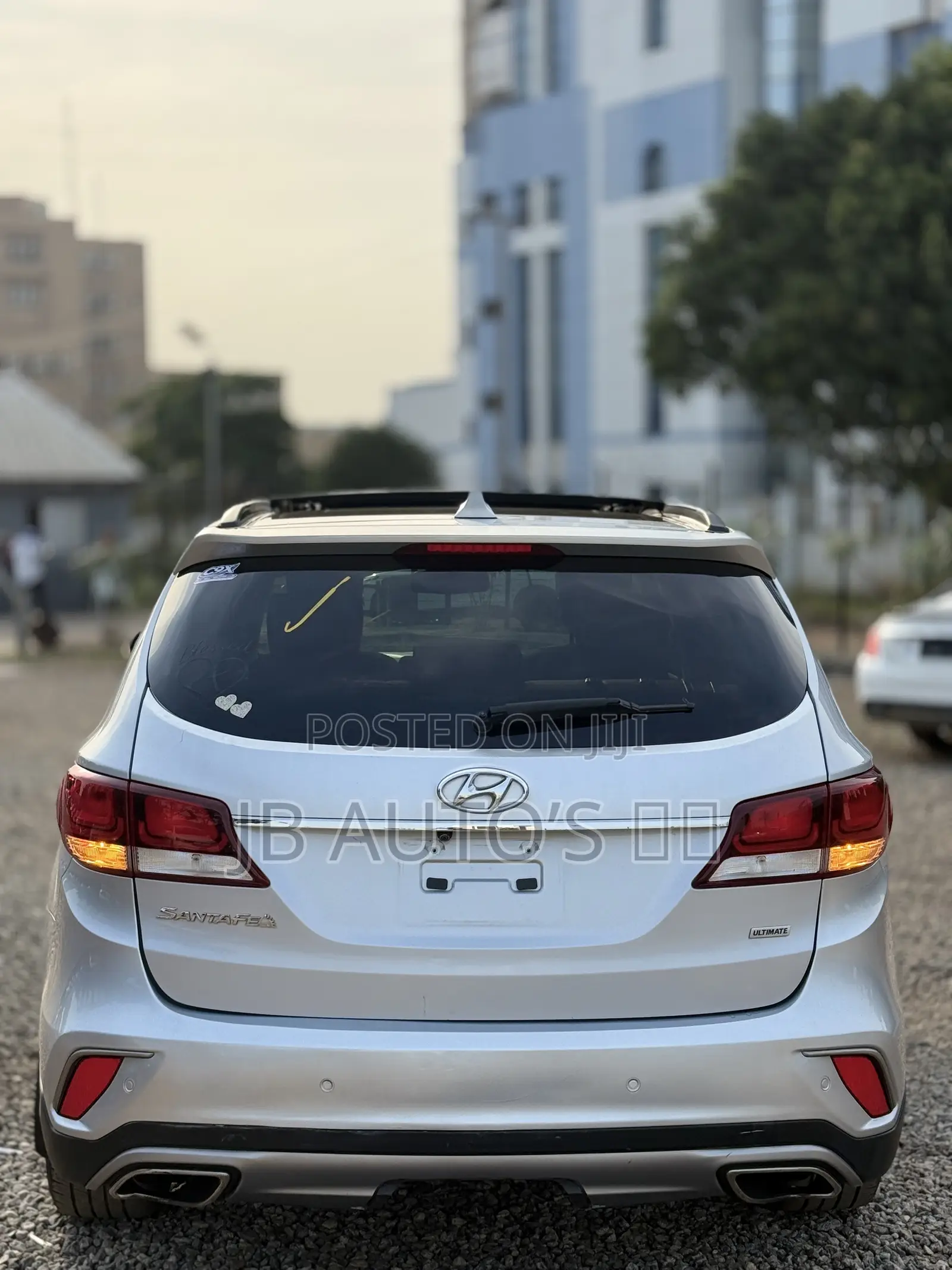 Hyundai Santa Fe SE Ultimate AWD 2017 White