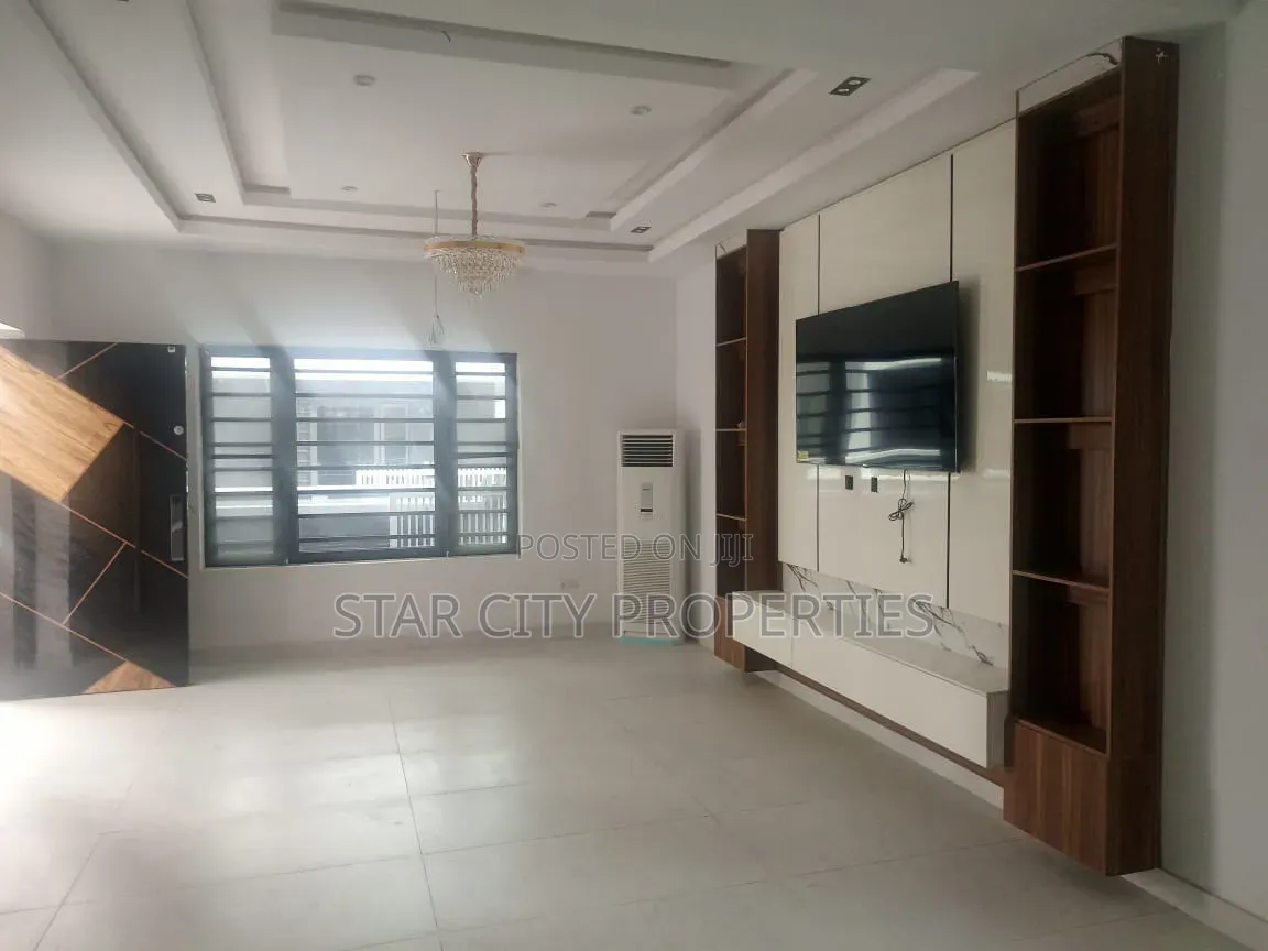 4bdrm Duplex in Ikeja Gra for rent