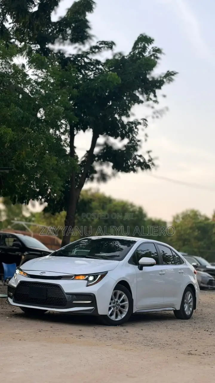 Toyota Corolla 2020 White