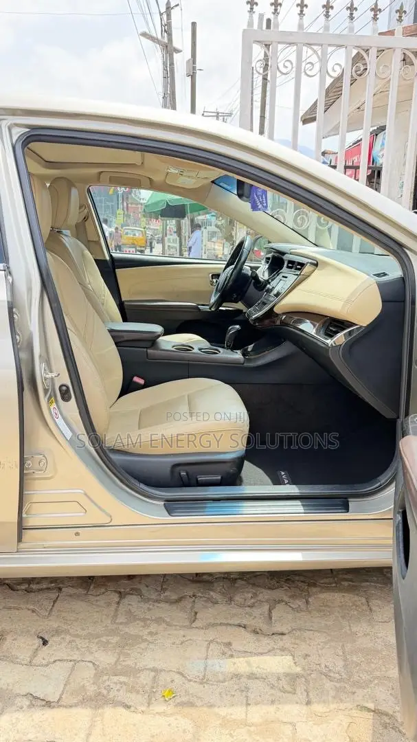 Toyota Avalon 2014 Gold