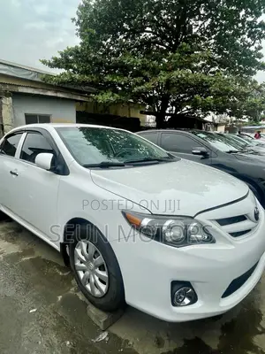 Toyota Corolla 2013 White