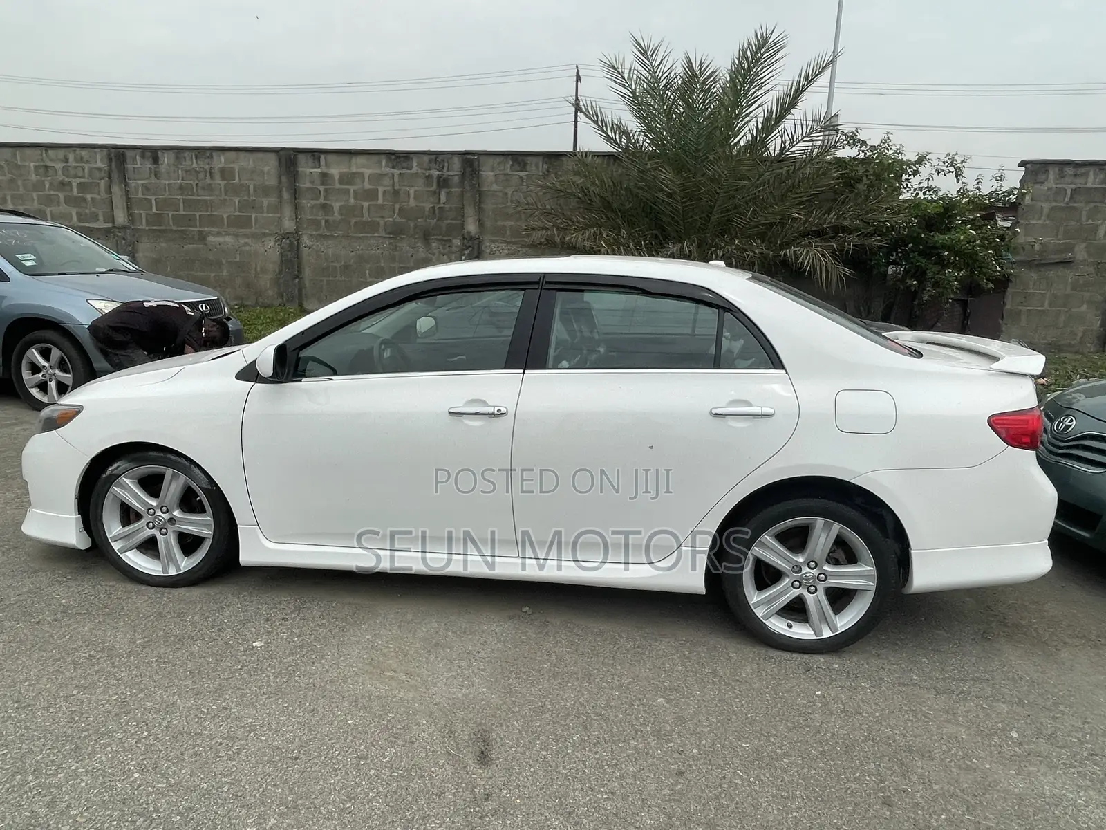 Toyota Corolla 2009 White