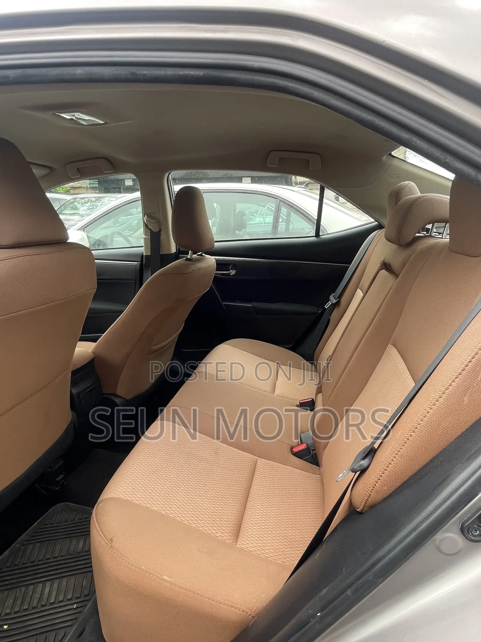Toyota Corolla 2015 Brown