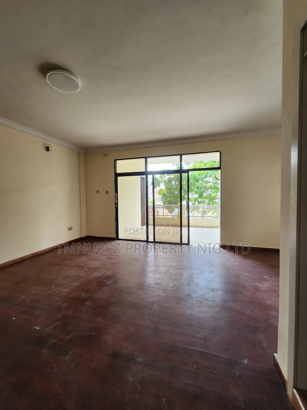 4bdrm Duplex in Ahmadu Bello Way for rent