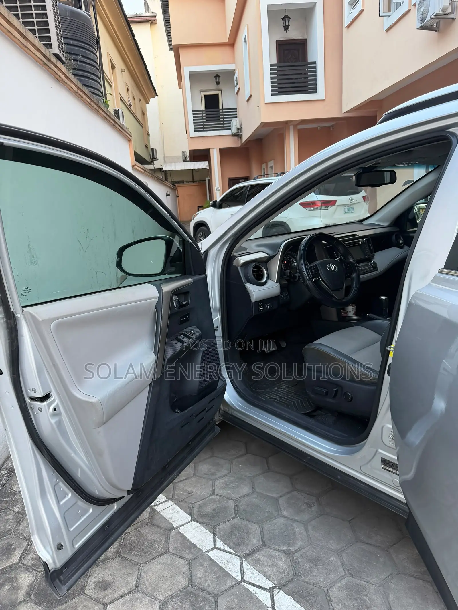 Toyota RAV4 2015 Silver